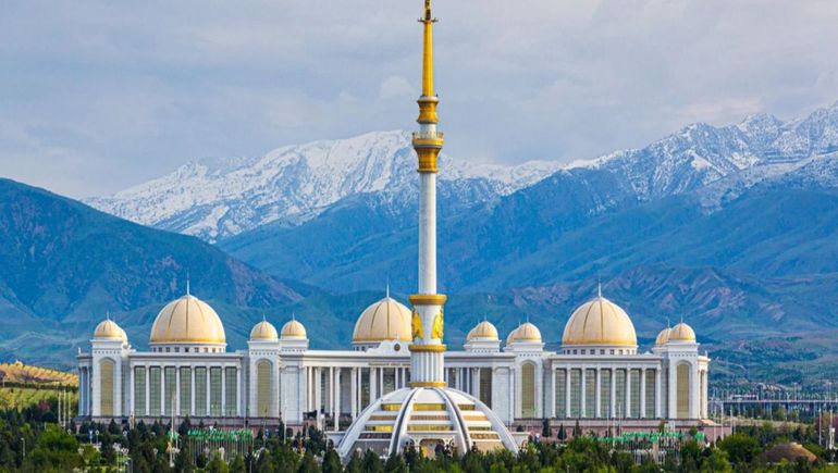 Ashgabat es la ciudad más extraña del mundo. Ashgabat es la ciudad más extraña del mundo.