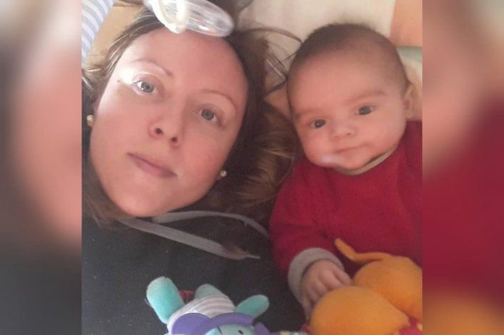Un padre va a juicio por la muerte de su bebé: la madre lo quiere preso