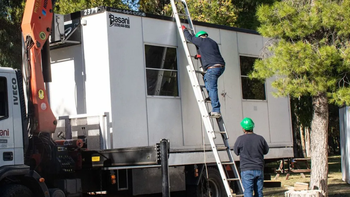 La Provincia removió tráileres de una escuela de Chos Malal. La Provincia removió tráileres de una escuela de Chos Malal.
