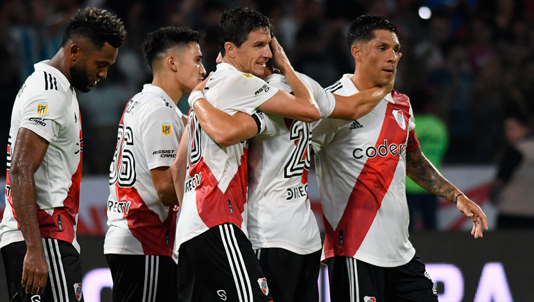 River visita a Atlético Tucumán para seguir escapándose en la punta: hora y TV