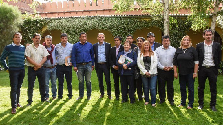 Gutiérrez encabezó un acto ayer por la tarde junto a intendentes y ministros de su gabinete.