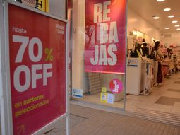 efecto shein en neuquen: por el boom de la ropa china, los comerciantes anticipan las liquidaciones para sobrevivir