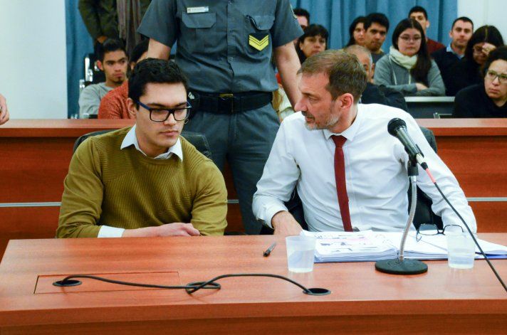 Forense declaró que el ingeniero intentó defenderse