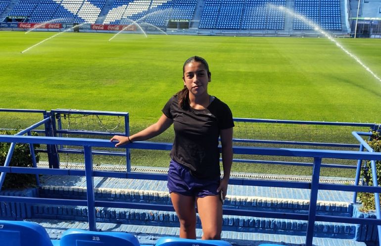 De Cipolletti a Liniers: entrena en Vélez y la familia busca fondos para sostener sus estudios