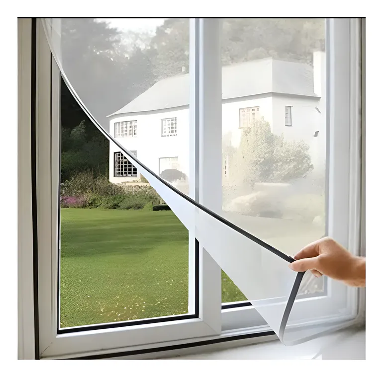 Los mosquiteros plegables pueden usarte tanto en puertas como en ventanas. Los mosquiteros plegables pueden usarte tanto en puertas como en ventanas.