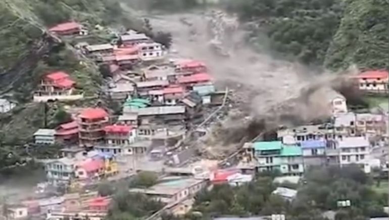 Un pueblo de India se inundó en segundos: al menos cuatro muertos