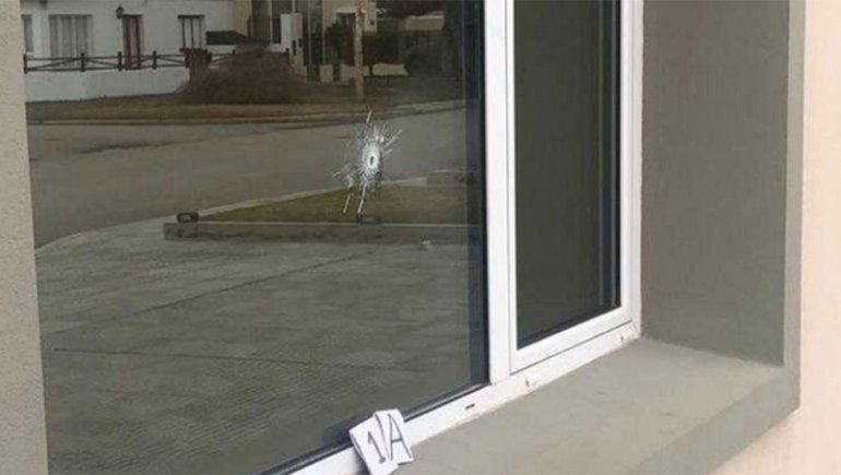 Balearon la casa de uno de los hijos de Lázaro Báez