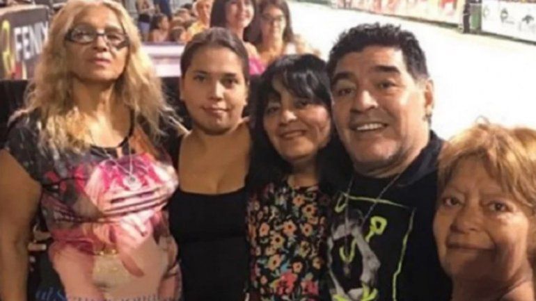 La hermana de Maradona disparó contra Dalma y Gianinna: Estaba abandonado por las hijas