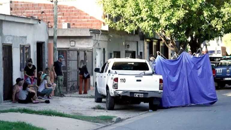 Rosario: traicionó a su jefe y lo mataron delante de su hijo
