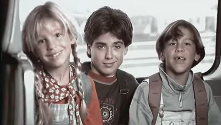 Mario Casas participó en el comercial de una compañía ferroviaria en el año 1995 | Foto: Captura YouTube