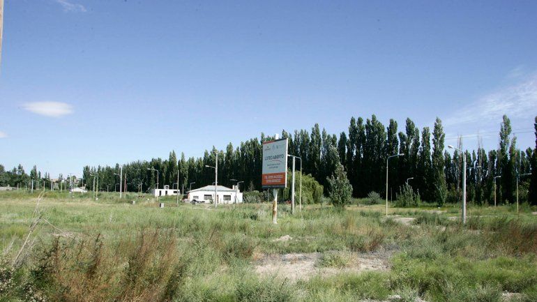 Muchos de los loteos a la vera de la Ruta 7 se habilitaron en 2011. Hayan construido o no