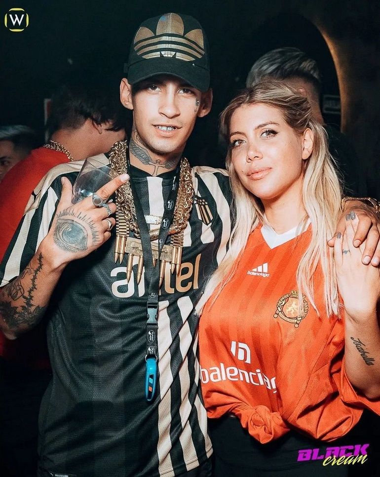 Wanda Nara y L-Gante juntos en una salida nocturna