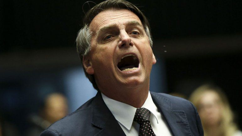 Bolsonaro se victimiza y afirma que lo quieren sacar