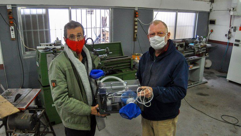 Crearon respirador con un motor de limpiaparabrisas