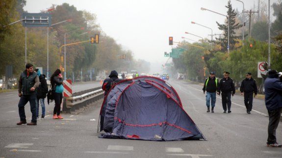 Un grupo de desocupados cortaron la ruta desde esta mañana.