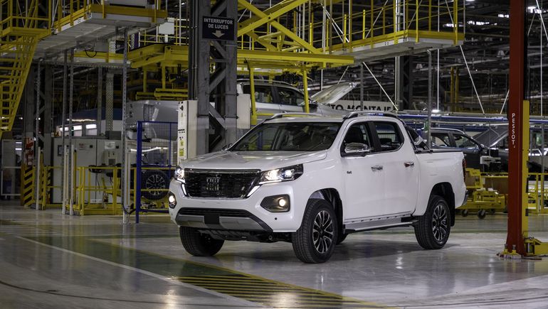 La pickup Fiat Titano en la planta de Ferreyra, donde compartirá la plataforma con la nueva Ram. Foto: Stellantis. La pickup Fiat Titano en la planta de Ferreyra, donde compartirá la plataforma con la nueva Ram. Foto: Stellantis.