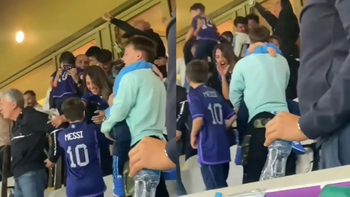 video: el alocado festejo de gol de la familia de messi en las tribunas video: el alocado festejo de gol de la familia de messi en las tribunas