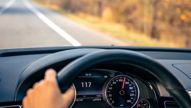 Es a propósito: que el auto marque una velocidad mayor a la del GPS tiene una explicación muy concreta.