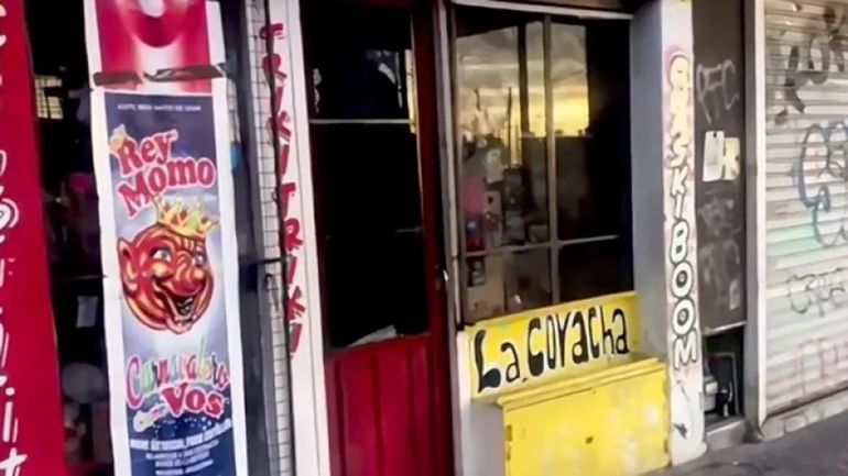 El dueño del cotillón La Covacha de Caleta Olivia destrozó su local.