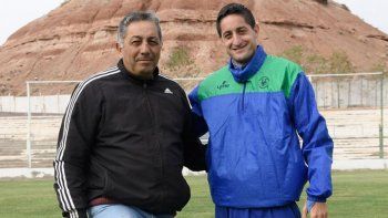 extranitis: emotivo video del fundador, presi y dt del maro extranitis: emotivo video del fundador, presi y dt del maro