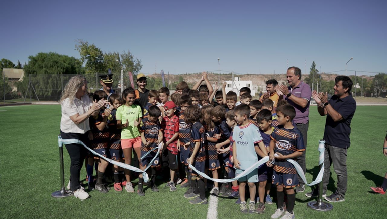 La Muni habilitó una canchita en el barrio Rincón de Emilio