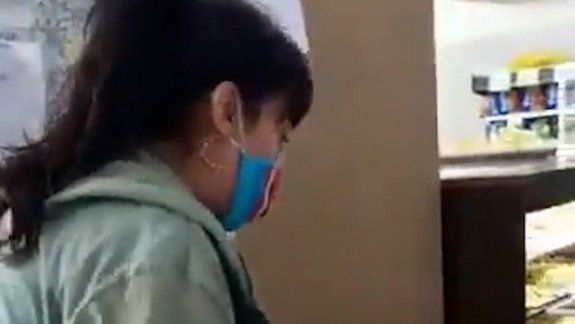 Insólito: la escracharon por mechera y se quejó del daño psicológico que le hacían