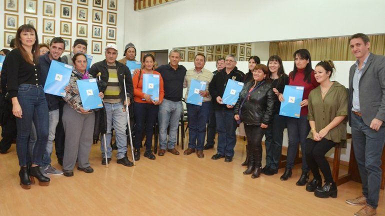 El acto se llevó a cabo ayer en la Municipalidad de Neuquén.
