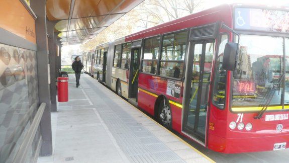 El Metrobús ya fue implementado por Mauricio Macri en Buenos Aires.
