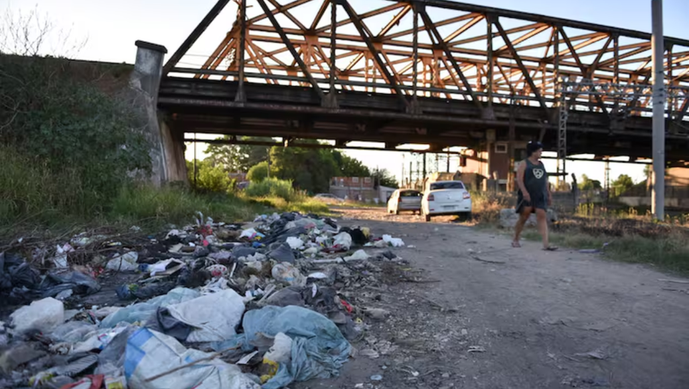 Los jóvenes asesinados de Florencio Varela fueron encontrados bajo un puente / Foto La Nación