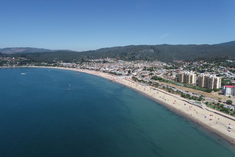 Playa de Dichato en Concepción, Chile. Playa de Dichato en Concepción, Chile.