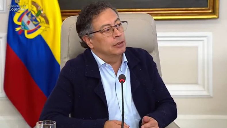 El presidente de Colombia realizó las polémicas declaraciones una extensa reunión que mantuvo con sus ministros.