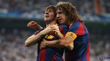 El ya retirado Puyol, una gloria que saludó a su amigo Messi. El ya retirado Puyol, una gloria que saludó a su amigo Messi.