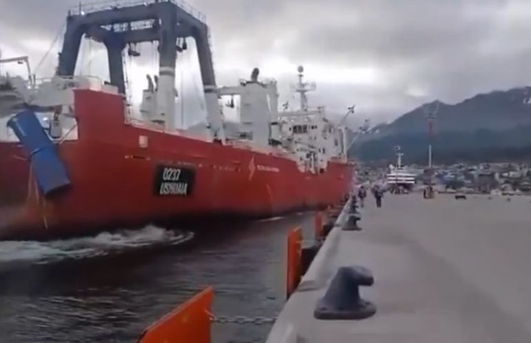Pese a su gravedad, el hecho no afectó la operatividad del puerto de Ushuaia. Pese a su gravedad, el hecho no afectó la operatividad del puerto de Ushuaia.