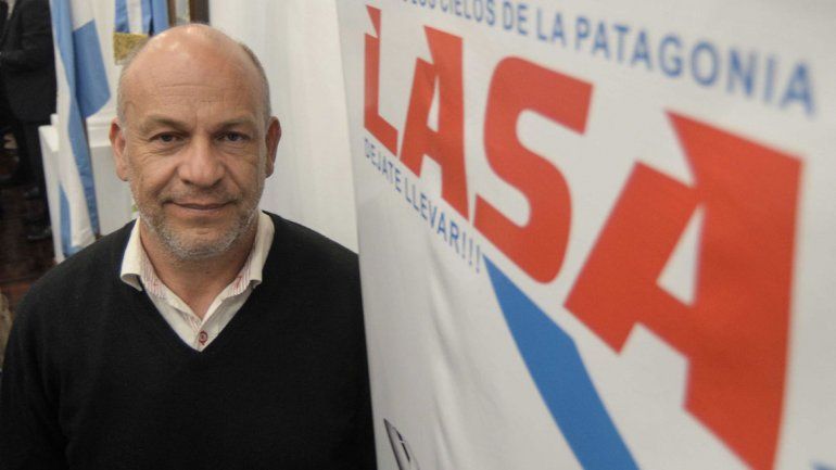 El aeropuerto no hizo el hangar y peligran los vuelos de LASA