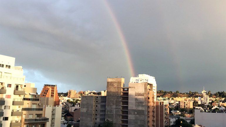 Tras la tormenta, vecinos del Valle se desayunaron con un arcoíris