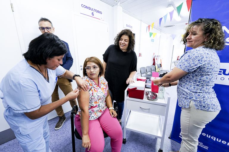 En San Martín de los Andes, se lanzó la campaña de vacunación contra la gripe