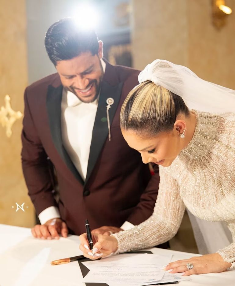 Hulk y Camila se casaron con polémica Hulk y Camila se casaron con polémica