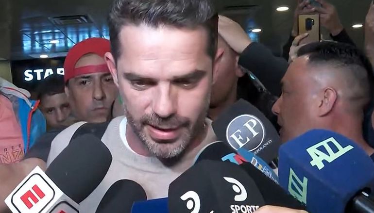 Locura por Fernando Gago en su llegada a Argentina: Vuelvo a casa