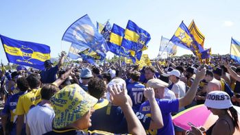 El banderazo de los hinchas de Boca