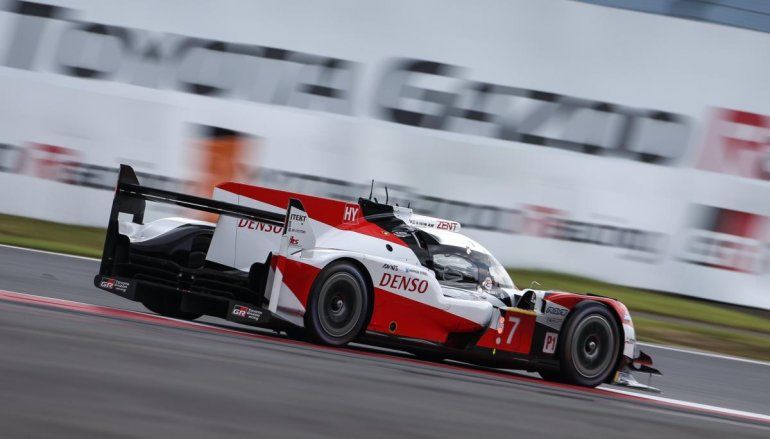 Podio de José María López en las 6 Horas de Fuji