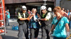 Incendio en un hotel provocó dos muertos y cuatro heridos graves