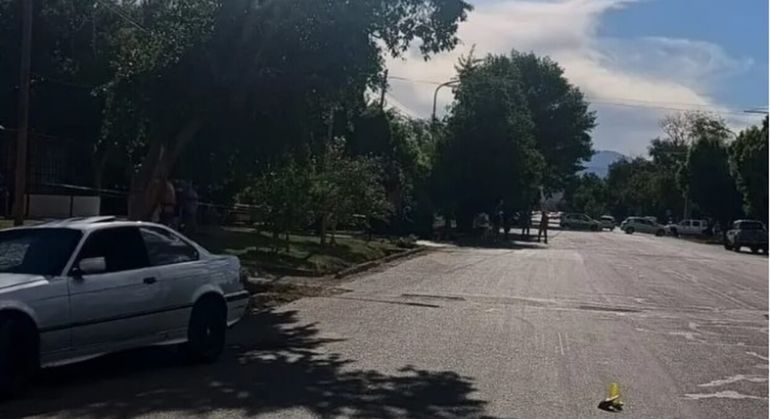 La policía informó que las primeras pericias constataron que la frenada del auto sería superior a 100 metros.