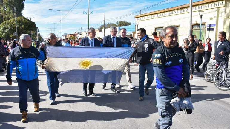 El gobernador Rolando Figueroa