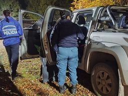 El momento en que la Policía detuvo a tres referentes de Uocra. El momento en que la Policía detuvo a tres referentes de Uocra.