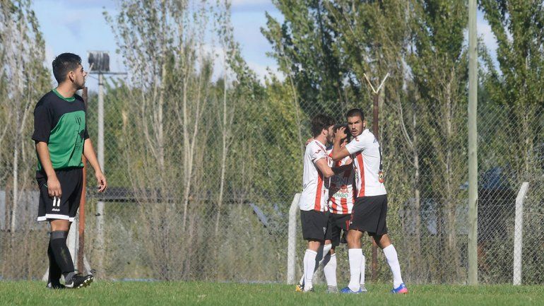 Clemente y Del Prete son baluartes del Rojo y Cipo en Lifune y la Liga Deportiva Confluencia.