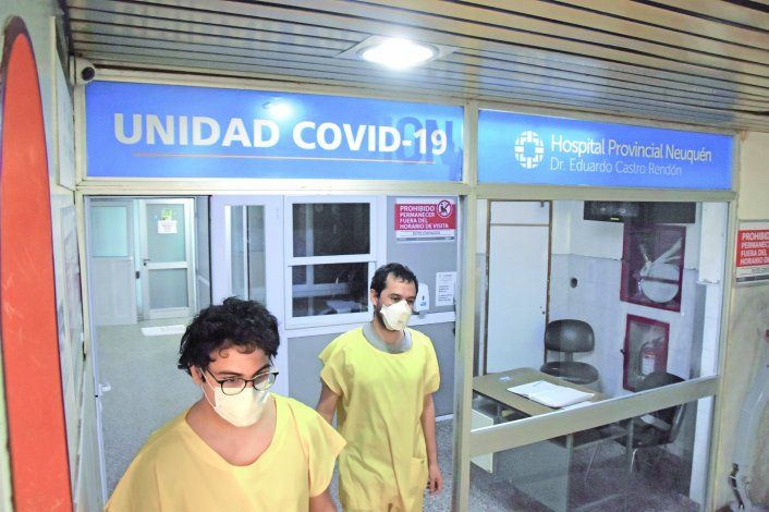 La ocupación de camas de terapia intensiva bajó al 84% en la provincia.