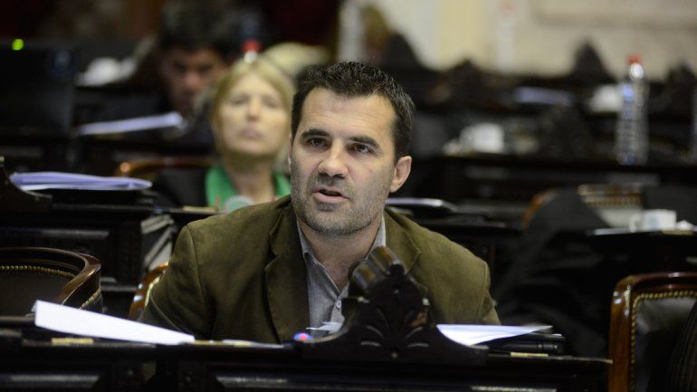 Martínez fue duro con la liberación del precio de las naftas