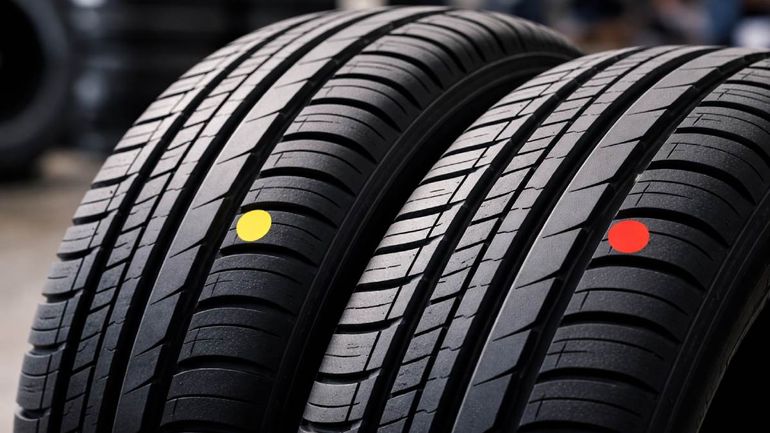 Los neumáticos suelen traer marcas rojas y amarillas. Foto: IA&nbsp;