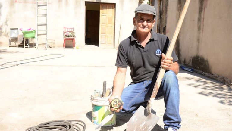 Su madre fue violada por un empresario millonario y le ganó al abusador un juicio por filiación