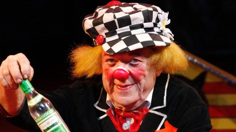 Rusia llora la muerte de su payaso más famoso
